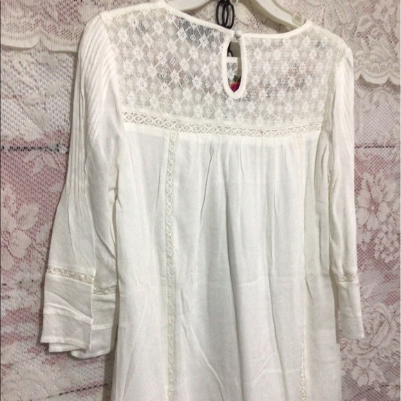 NWT SUGARLIPS Bohemian Flowing Embroidered Lacy Off White Dress Size XS - Picture 16 of 16